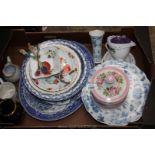 A quantity of china including Portmeirion 'Botanic Blue' cake stand,