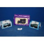 Two Oxford Automobiles boxed die cast models of an Austin Healey 3000 and a Morris Minor Traveller