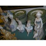 FIVE LLADRO FIGURES