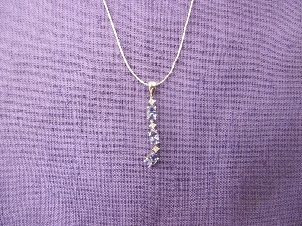 NECKLACE SET WITH SAPPHIRES - Image 4 of 4