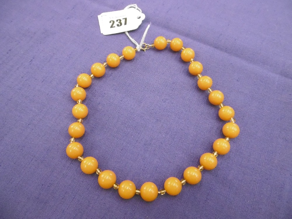 BAKELITE NECKLACE