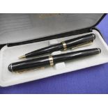 BOXED 'MARKSMAN' FOUNTAIN PEN SET