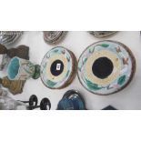 SIX MAJOLICA PLATES AND A VASE, HAIRLINE CRACK TO VASE,