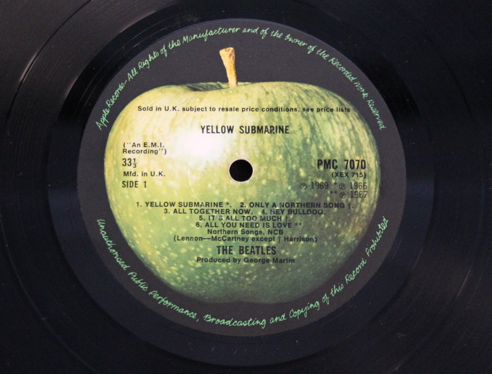 YELLOW SUBMARINE - 1ST MONO - A well presented desirable 1st UK mono pressing of the 1969 LP (PMC - Image 3 of 4