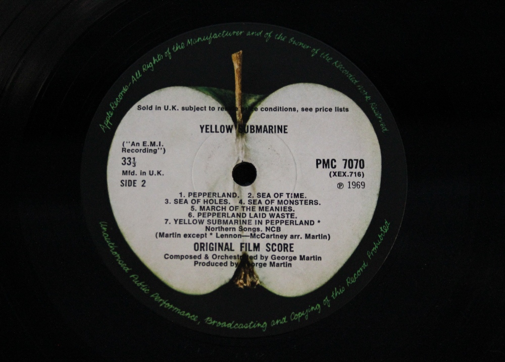 YELLOW SUBMARINE - 1ST MONO - A well presented desirable 1st UK mono pressing of the 1969 LP (PMC - Image 4 of 4