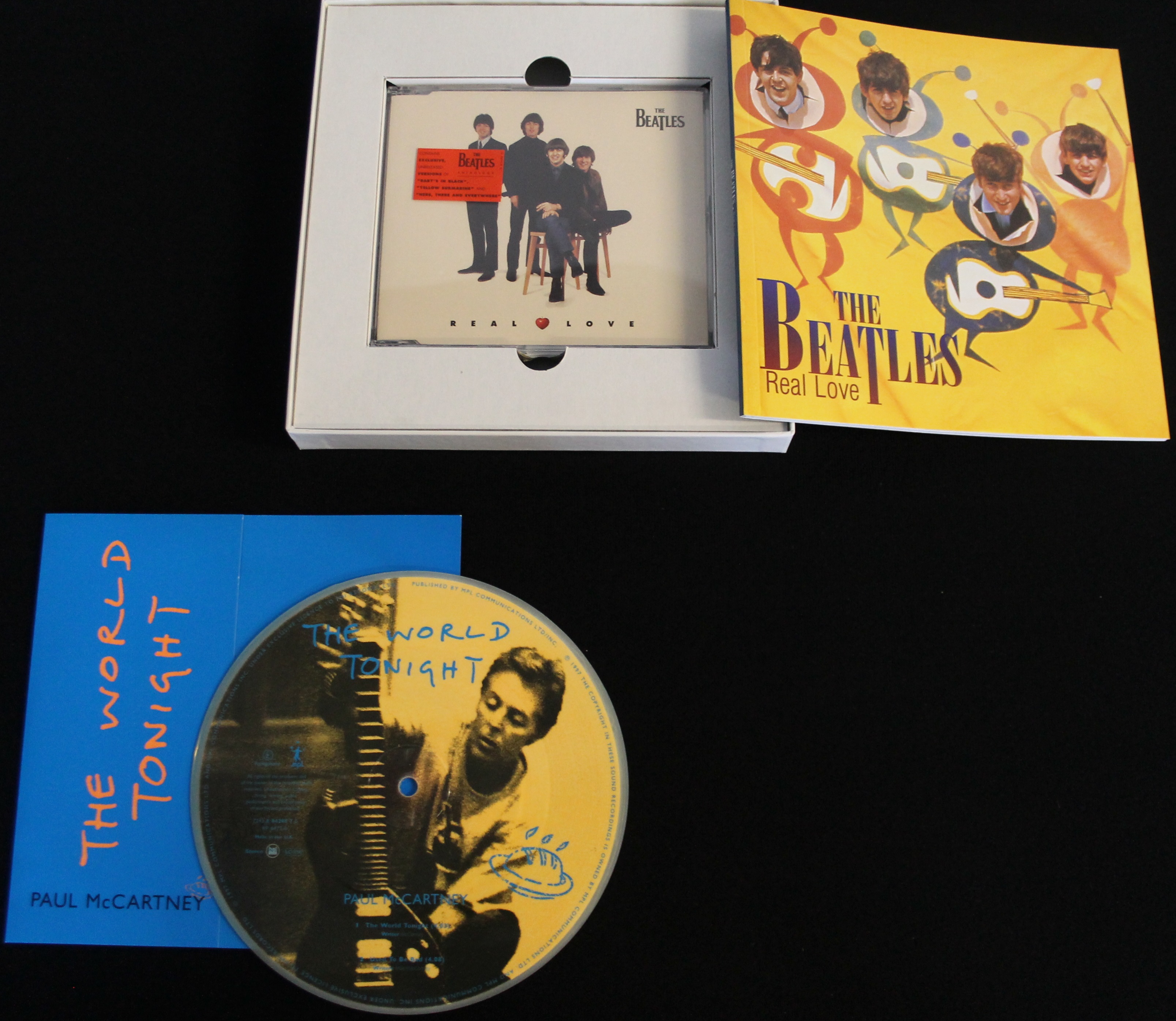 BEATLES AND RELATED - 7"/CD BOX SET - Gr - Image 2 of 3