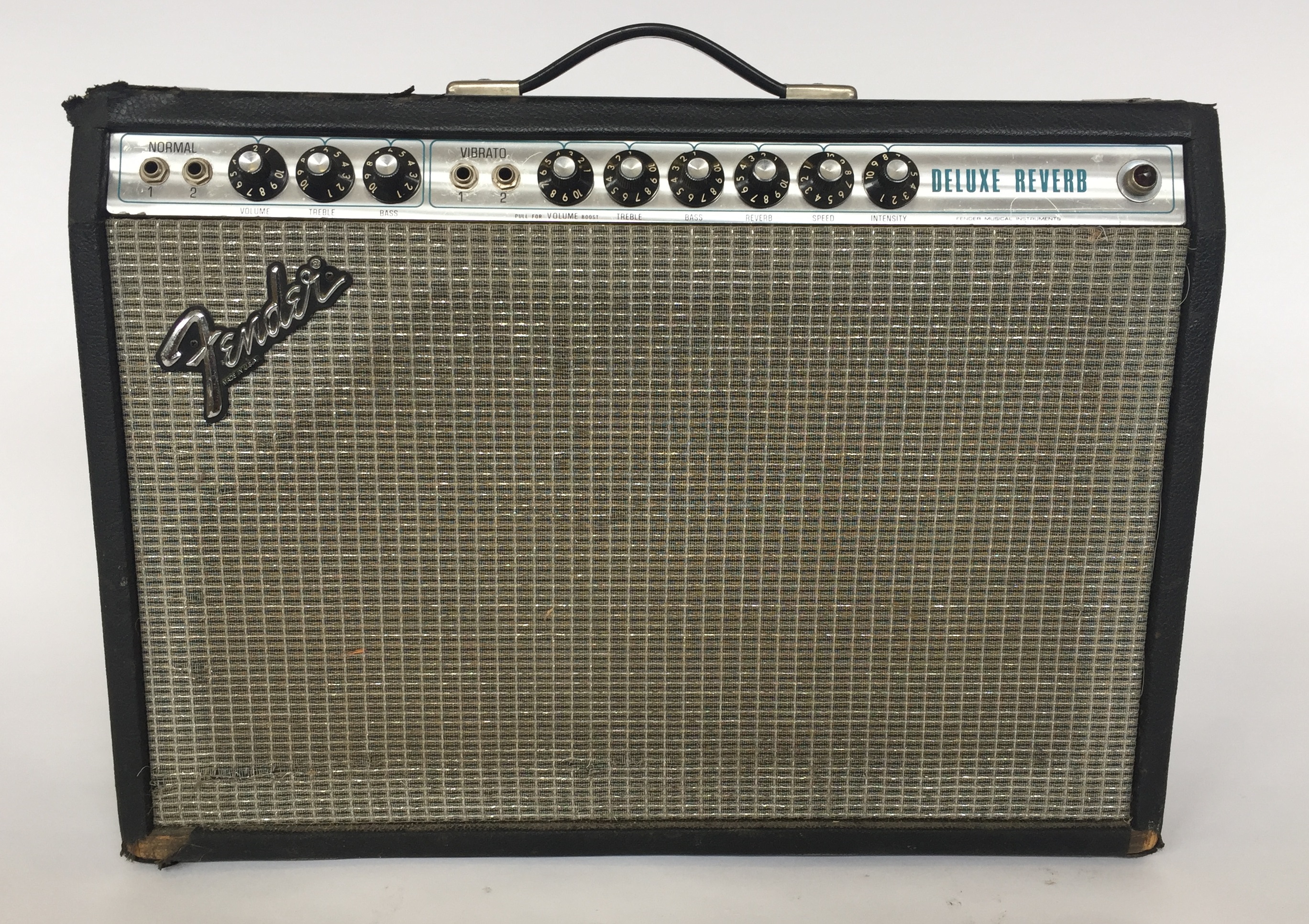 FENDER DELUXE REVERB SILVERFACE AMPLIFIER - classic handwired vintgage tube amp dating to c1979.