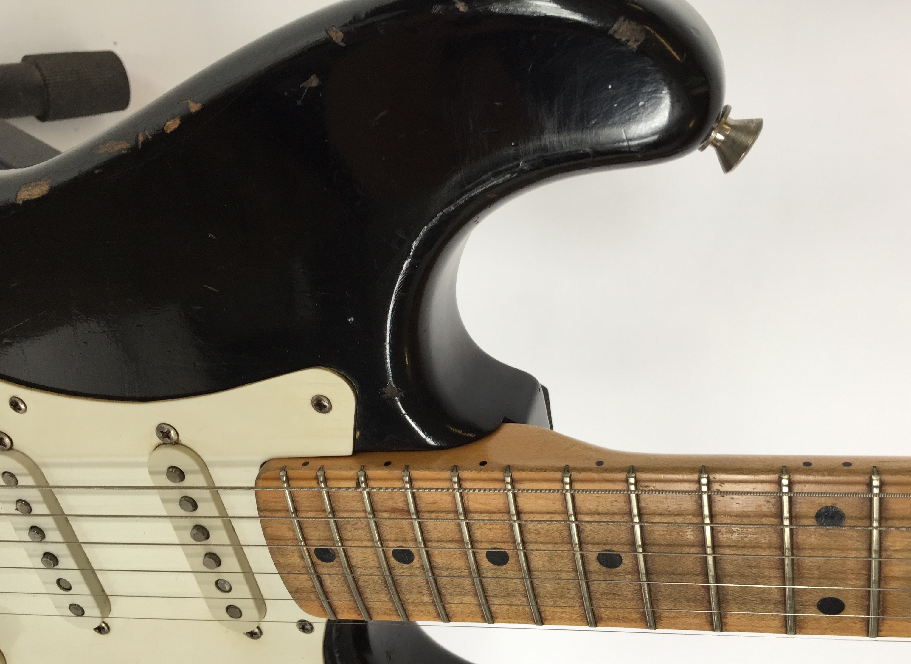 FENDER STRATOCASTER 1956 "BLACKIE" COPY - A superb and aged to perfection (in every way possible) - Image 3 of 10