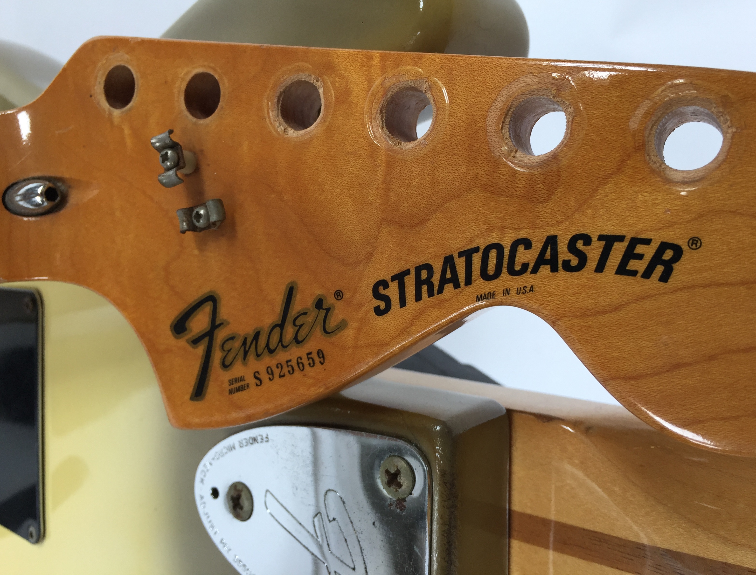 FENDER STRATOCASTER ANTIGUA 1978 - Fender Stratocaster Antigua 1978 with maple and rosewood necks. - Image 6 of 8