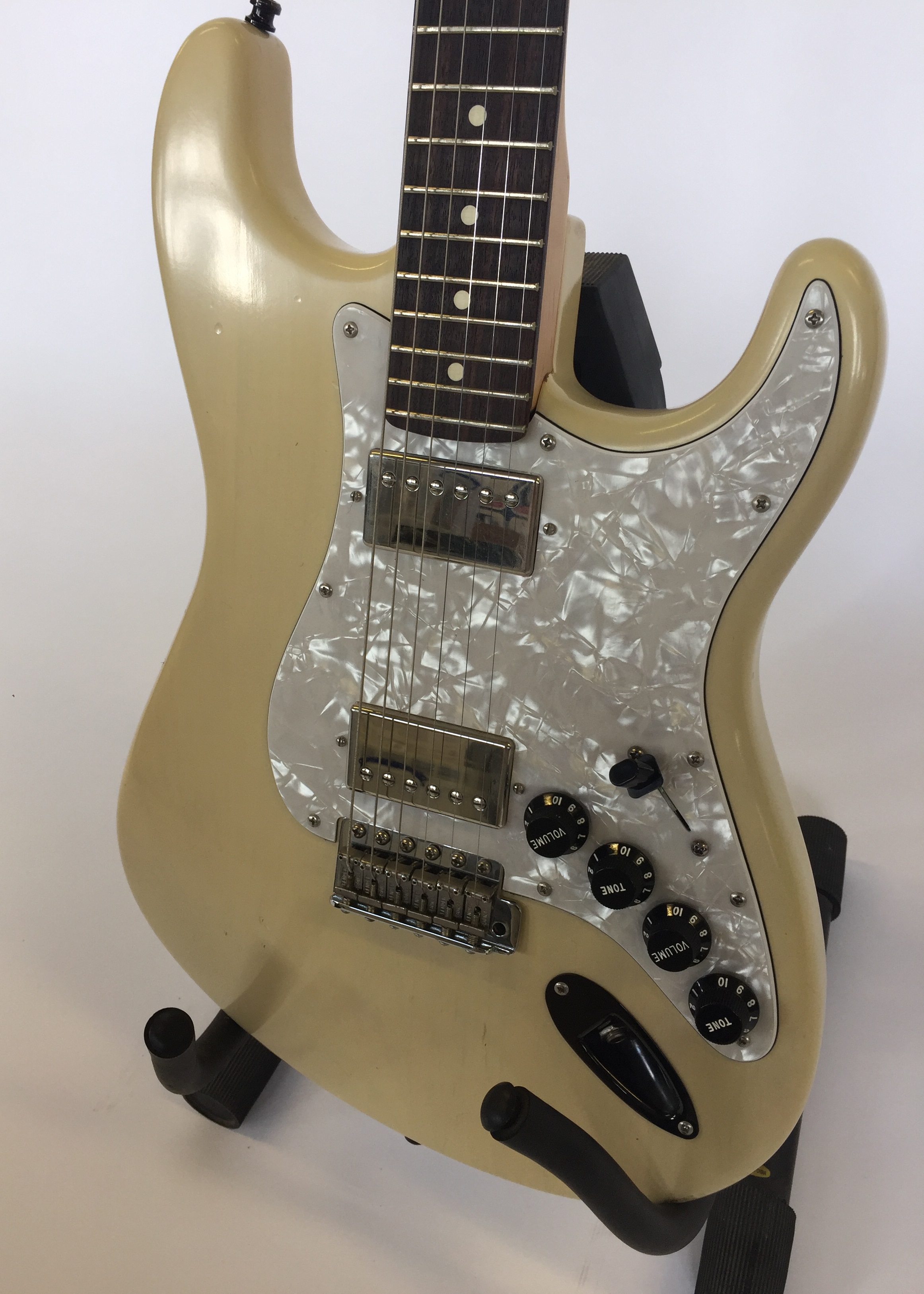 CUSTOM BUILT REPLICA FENDER STRATOCASTER - luthier built guitar with humbuckers, - Image 2 of 8