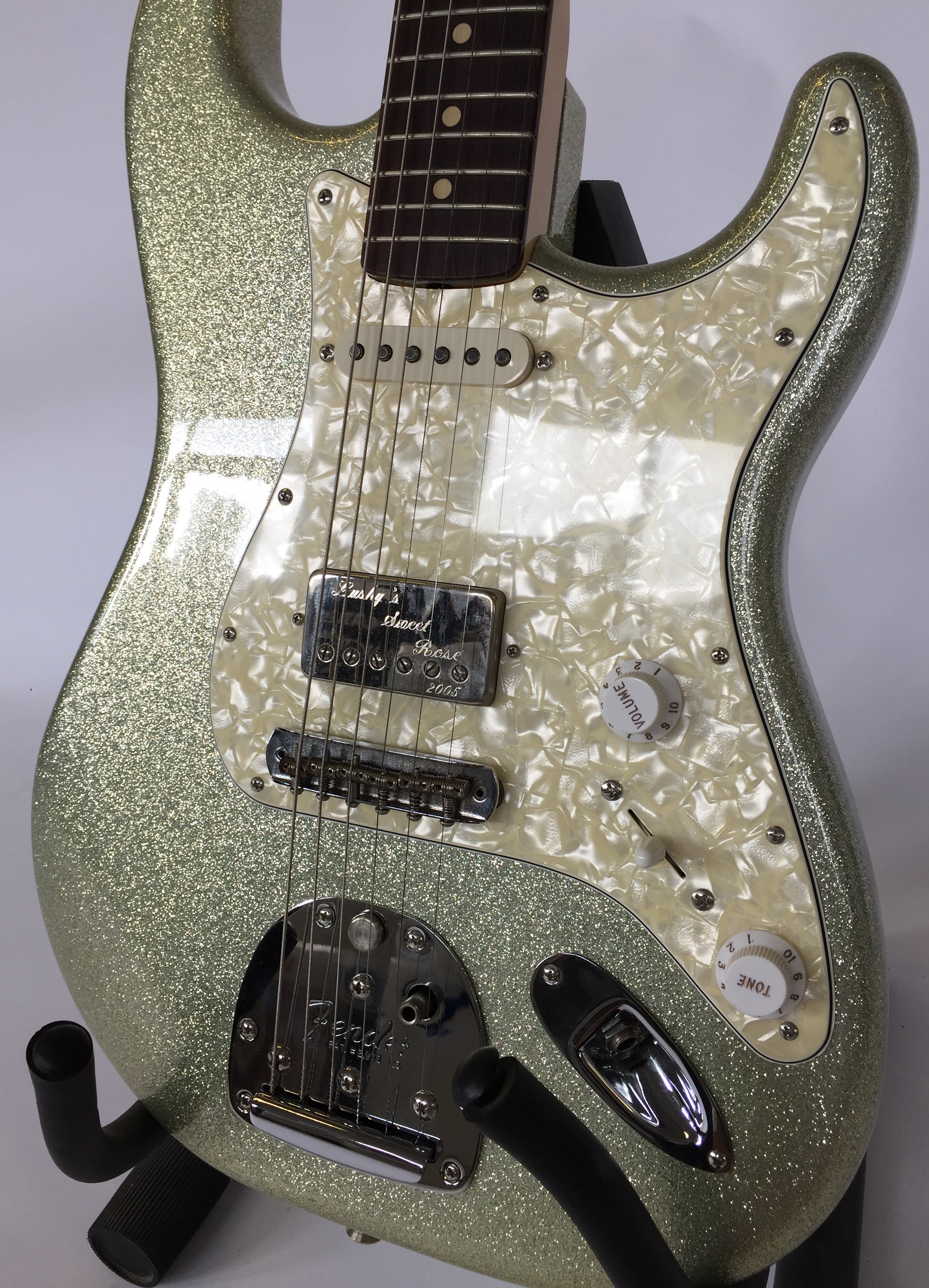 FENDER JAG/STRAT 2003 HYBRID ONE OFF - from 2003 made with gold sparkle body. Serial R7702. - Image 2 of 9