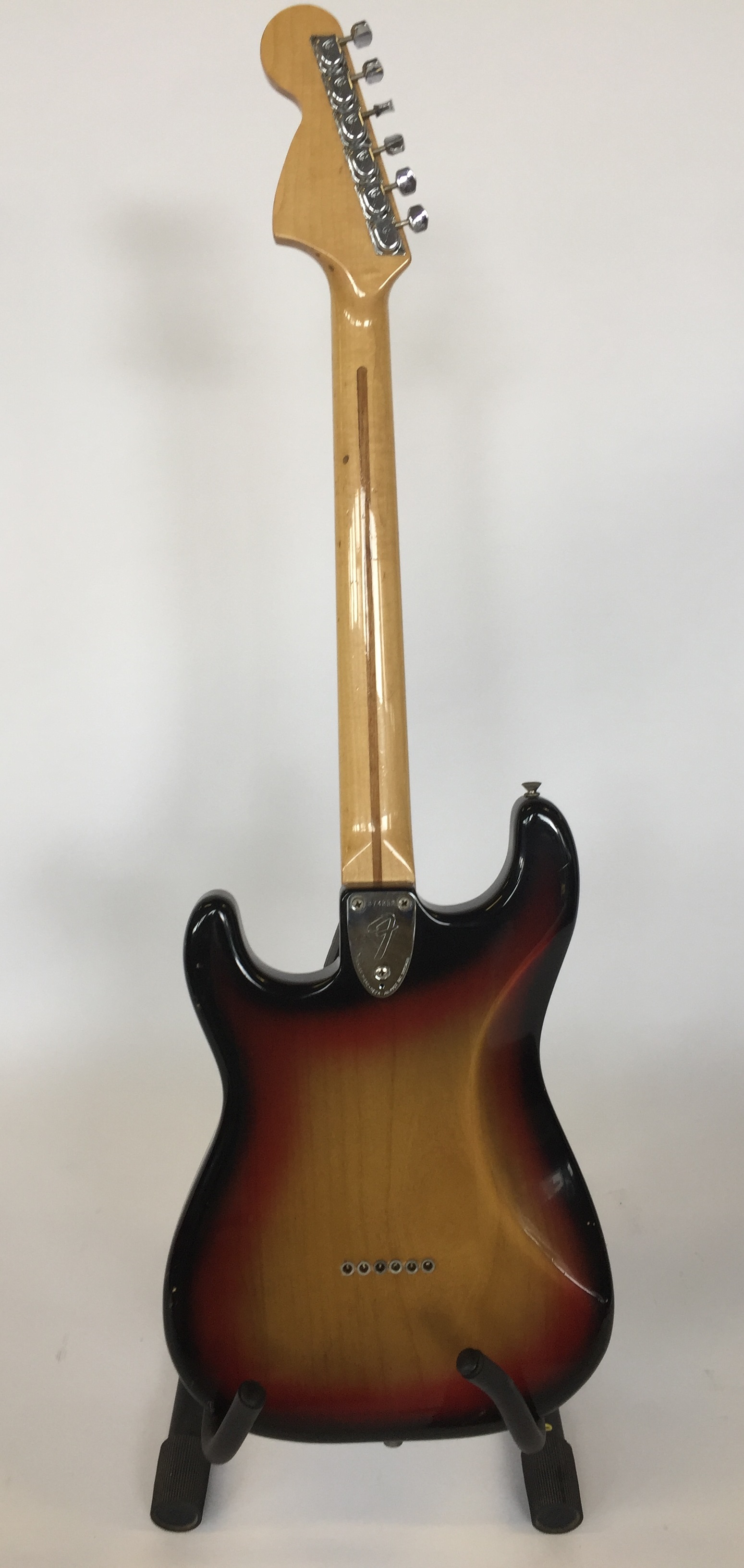 FENDER STRATOCASTER 1974 HARDTAIL - sunburst with maple neck. Serial 574552. Black Fender hard case. - Image 6 of 8