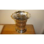 Good quality pierced silver trumpet shape vase London 1901 by JB ?165 g