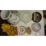 Assorted decorative china including