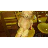 Vintage articulated hump back growler teddy bear