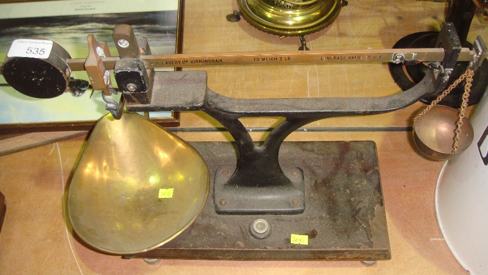 Vintage brass pan Avery scales