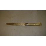 Silver bladed cake knife with mother of pearl handle Sheffield 1909