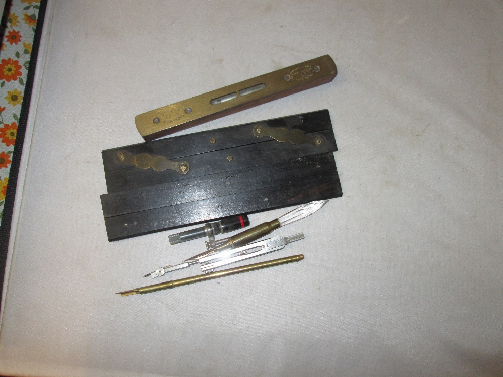 Vintage brass & beech spirit level, 2 x antique draughtsman's parallel ebony and brass rule,