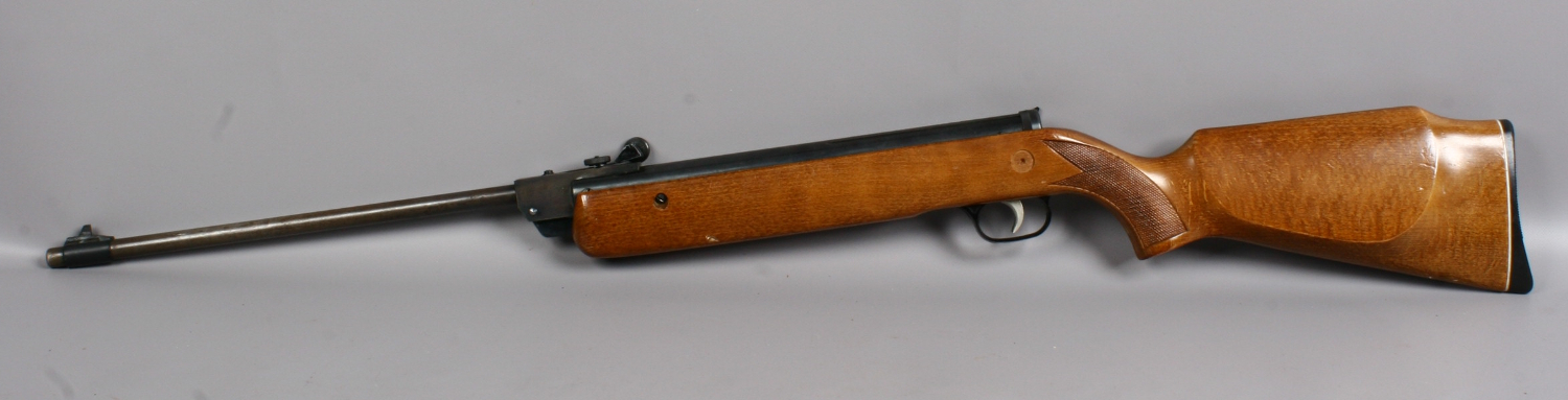 A series 70 .22 calibre break barrel air rifle model 79 made in Great Britain.