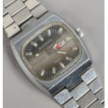 A gentlemans vintage stainless steel Sekonda automatic bracelet watch with square dial having