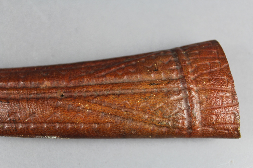 Eastern Jambiya possibly Red sea area. Having horn handle and 25.5cm curved blade. Held within - Bild 4 aus 5