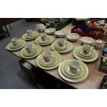 Quantity of Scotts of Stow dinner/tea wares