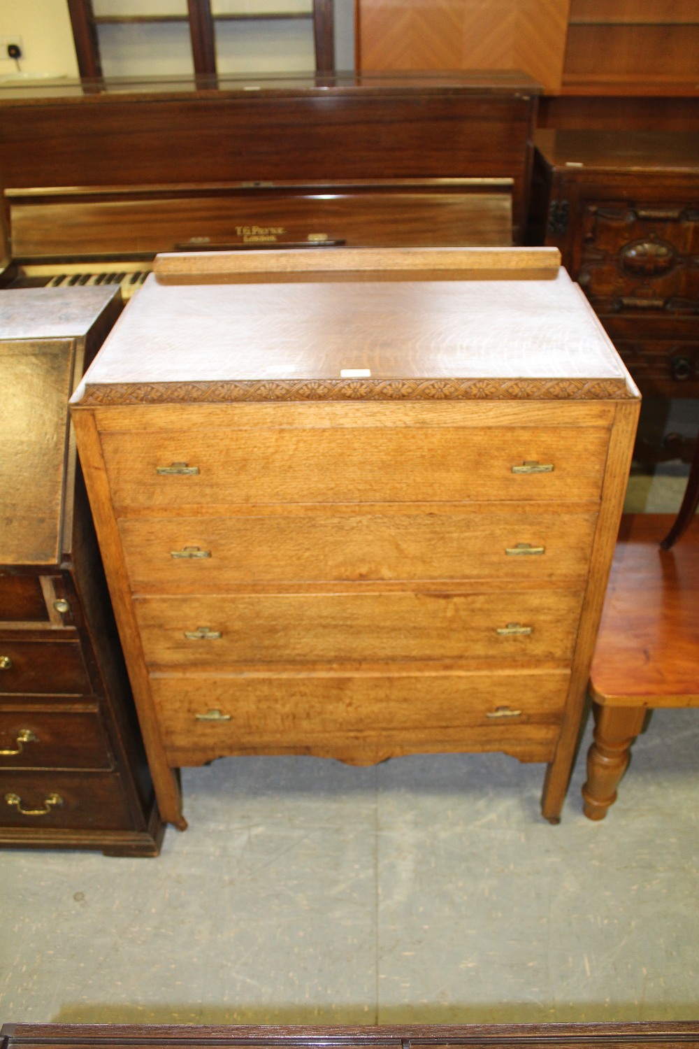 Light oak 4 drawer chest