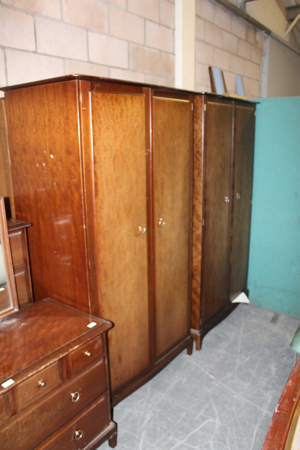 4 piece stag minstrel bedroom suite