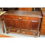 Georgian oak mule chest