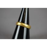 22ct gold wedding band 6 grams