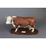 Beswick pottery Hereford bull on plinth 1439a