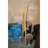 2 wooden easels