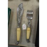 Silver banded/mounted fish servers