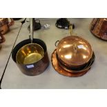 Quantity of copper/brass pans