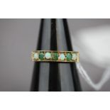 Opal & Emerald 9ct ring 2g