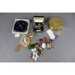 Costume jewellery, compacts etc