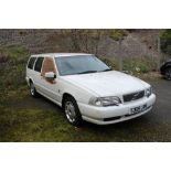 Volvo v70 2.5 petrol estate car S reg