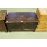 Small oak coffer