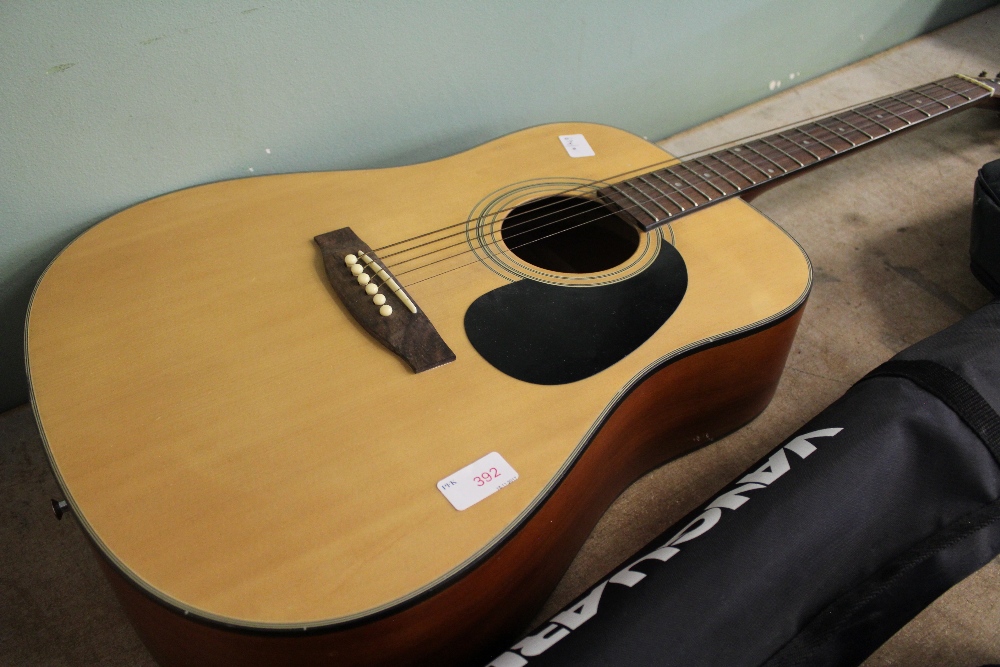 Tanglewood 400 SM guitar