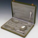 French cased dessert serving set. Condition report: see terms and conditions