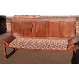 George III oak and crossbanded settle. Condition report: see terms and conditions