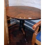 George III oak tripod table. Condition report: see terms and conditions