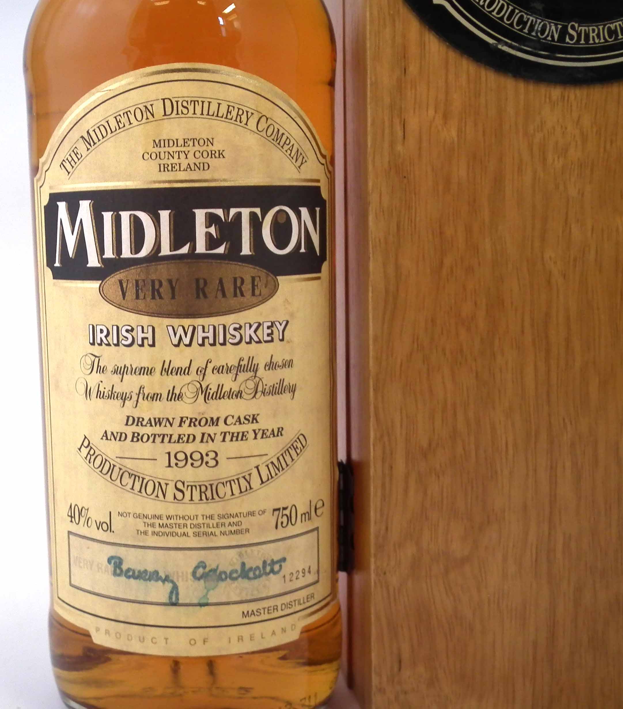 Midleton Very Rare Irish Whiskey - 1993 - 750ml number 12294 with wood box, certificate and - Image 2 of 8