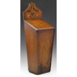 Oak wall hanging candle box banded in mahogany, the back of fretwork doves, height 49cm