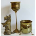 Brass dog, jardiniere and coal bucket. Condition report: see terms and conditions