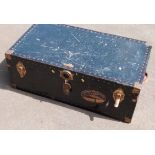 Vulcanised travel trunk with Cunard and White Star stickers. Condition report: see terms and