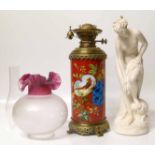 Hinks & Son patent oil lamp on ceramic base decorated with exotic birds and foliage and a plaster