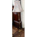 Brass standard lamp Condition report: see terms and conditions