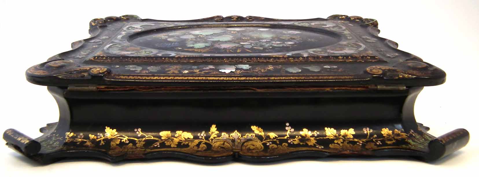 Victorian Papier Mache writing slope, decorated with flowers in abalone inlay and gilt details, - Image 3 of 12