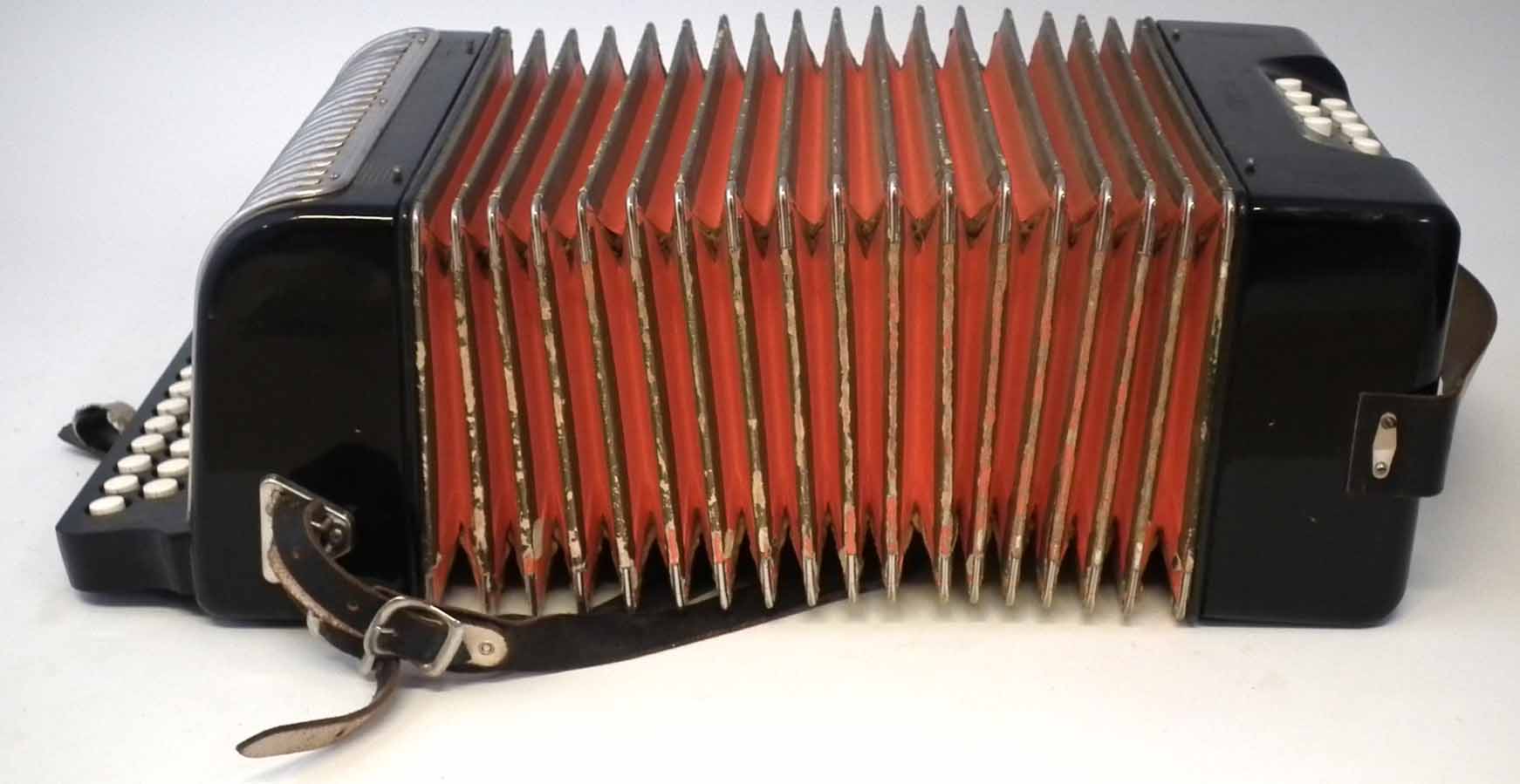 Hohner Erica accordion, with twenty-one button keys and eight chord notes, 28cm wide Condition - Image 8 of 12